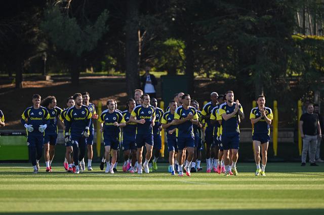 Fenerbahçe Kadro Değişikliği