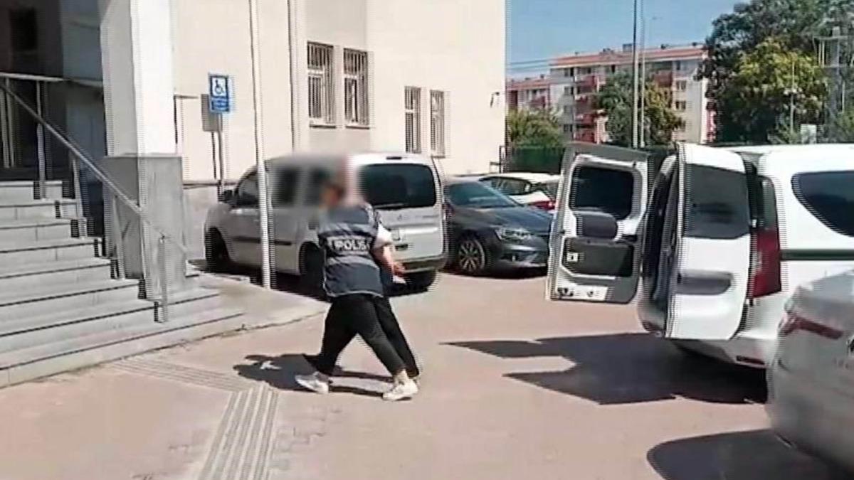 28 yıl 11 ay 25 gün